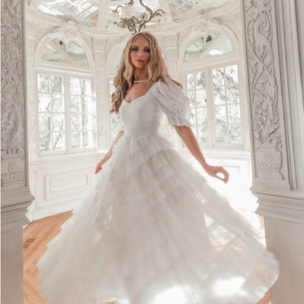 JessaKae White Tiered Lace Puff Sleeve Wedding Dress - Picture 5 of 13